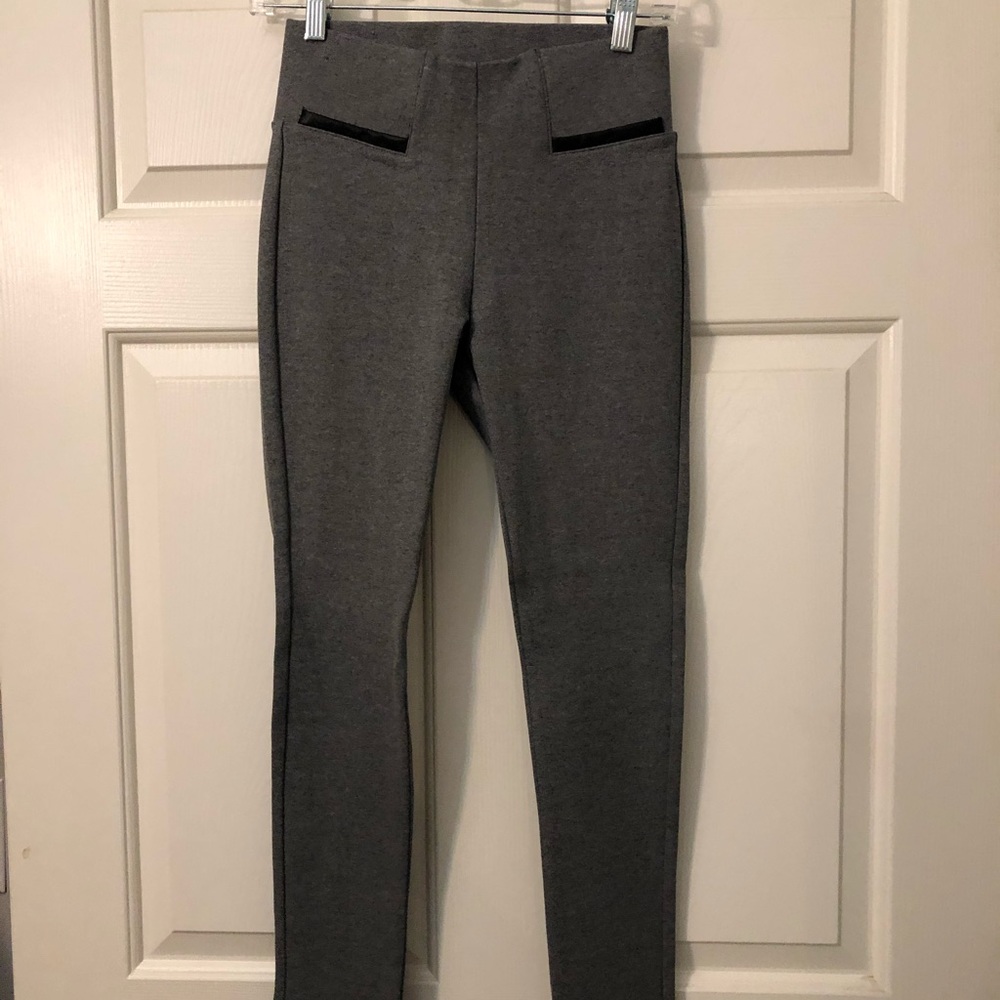 NWOT Grey Legging Size small